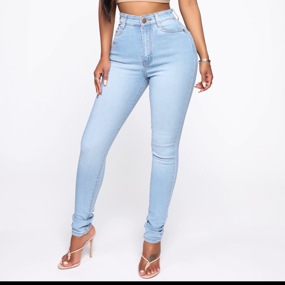 Fashion Nova High Waisted Skinny Jeans (Size 3)